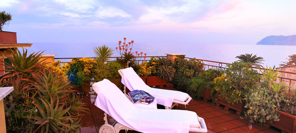 Le Terrazze Aparthotel Alassio Exterior foto