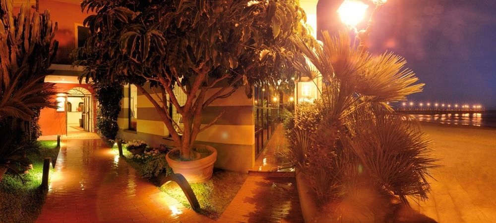 Le Terrazze Aparthotel Alassio Exterior foto